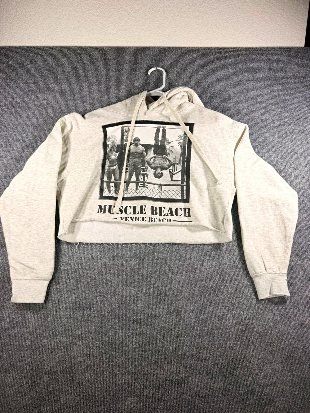 Karen Stuart by A.M.S Men’s L Gray Graphic Pullover Fleece Hoodie Muscle Beach